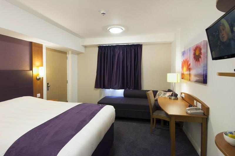 Premier Inn Chorley North Exterior foto